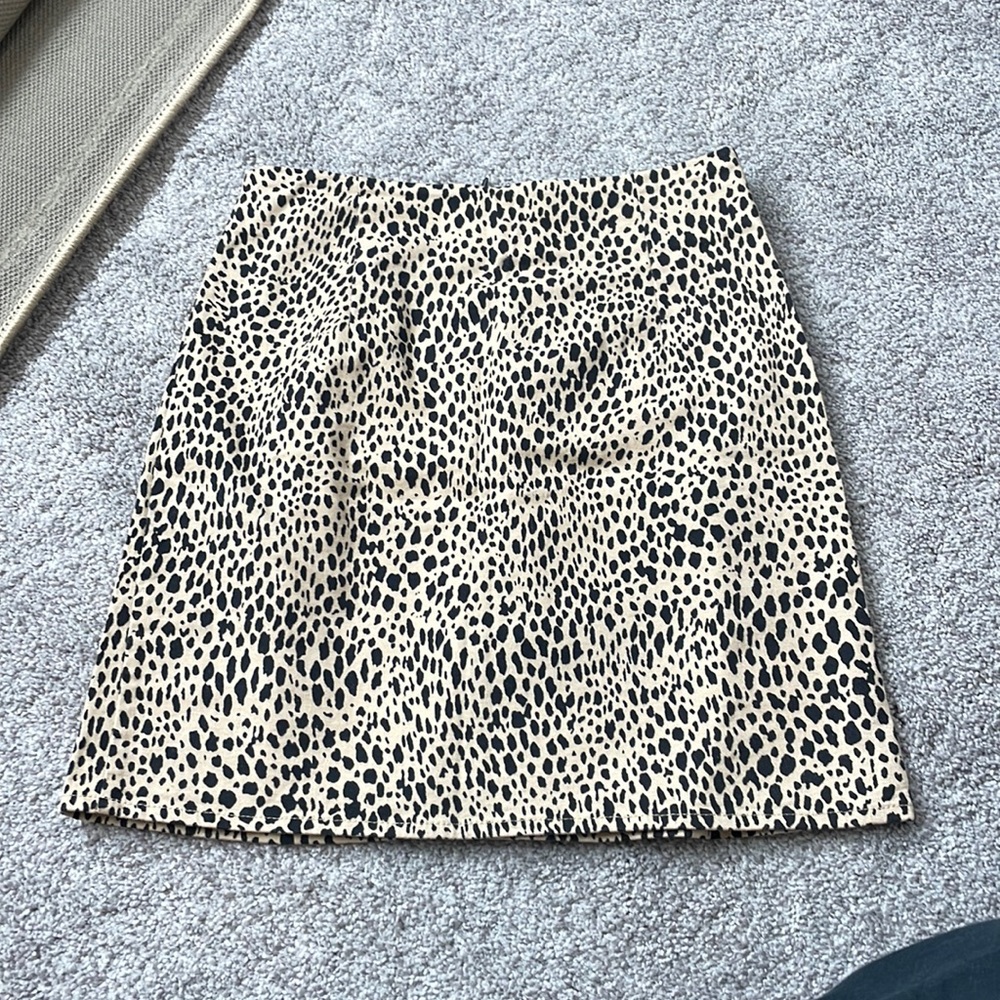 Brandy Melville Leopard print mini skirt